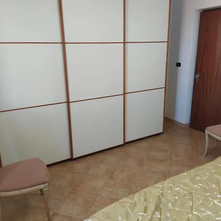 Domus Giuseppe Apartment *